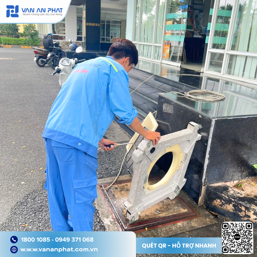 vụ vệ sinh máy lạnh quận Tân Phú