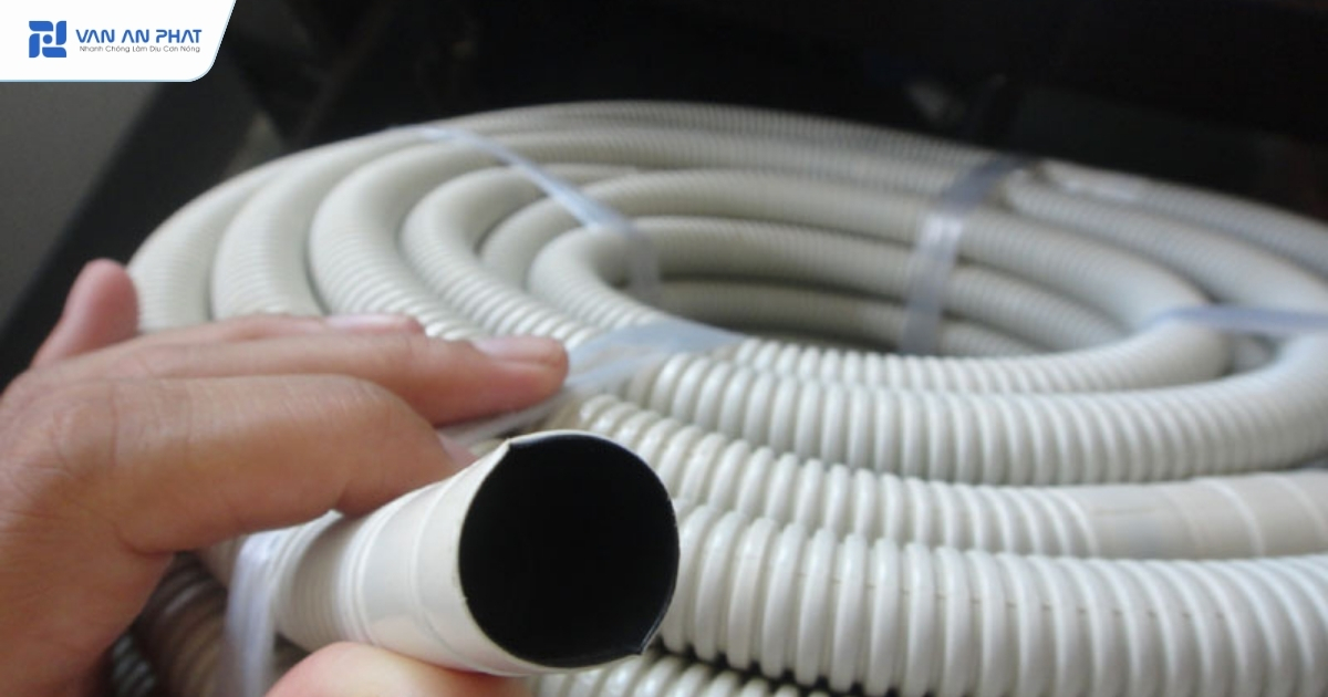 Ống xả nước máy lạnh bị tắc